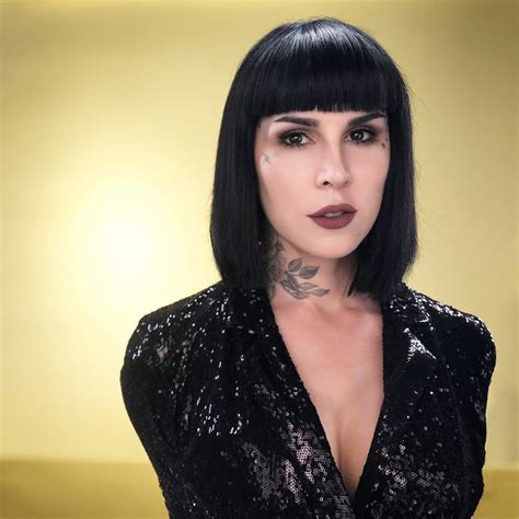 Pin van Zoë Charman op Kat Von D | Idool