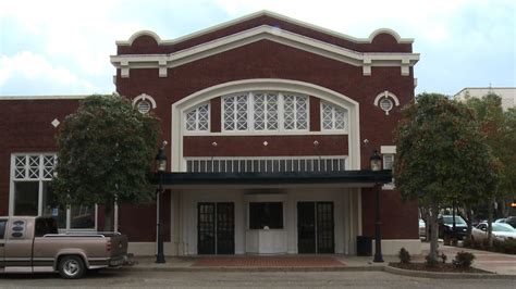 Movie Theater Set to Reopen in Selma - Alabama News