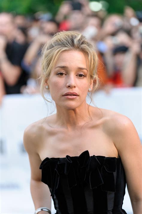 Piper Perabo photo gallery - 119 best Piper Perabo pics | Celebs-Place.com