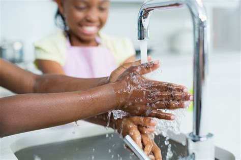 Global Handwashing Day - 15th October: Food hygiene expert busts myths