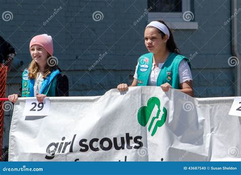 Young Girl Scouts with Banner Editorial Image - Image of girl, banner: 43687540