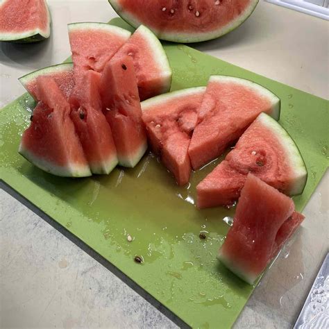spiked melon how to eat 1