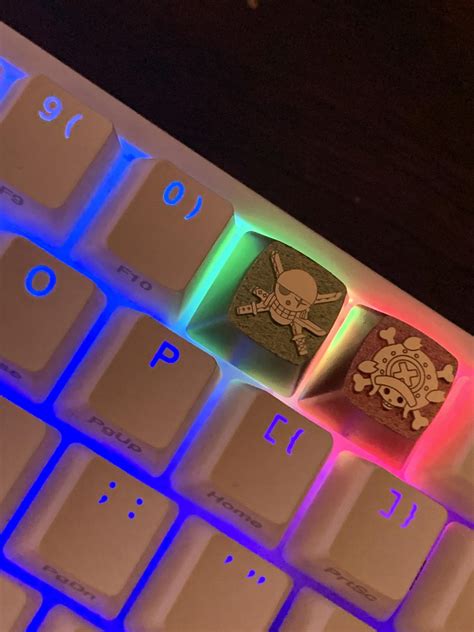 My 3 one piece keycaps finally came in (they are official keycaps made