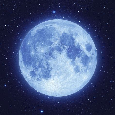 La Luna azul llega el 31 de julio y trae cambios en tu corazón de