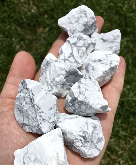 raw howlite stone howlite stone howlite crystals