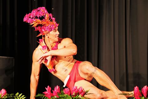 Traditional dance | Tahiti dance online