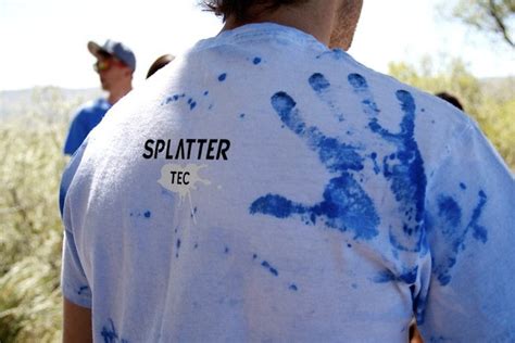 Don't Like The Color Of Your Shirt? Try Pouring Water On It - LifeHack