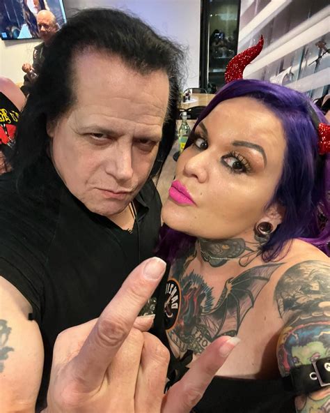 Lori Lust (@lmessenger88) • Instagram photos and videos