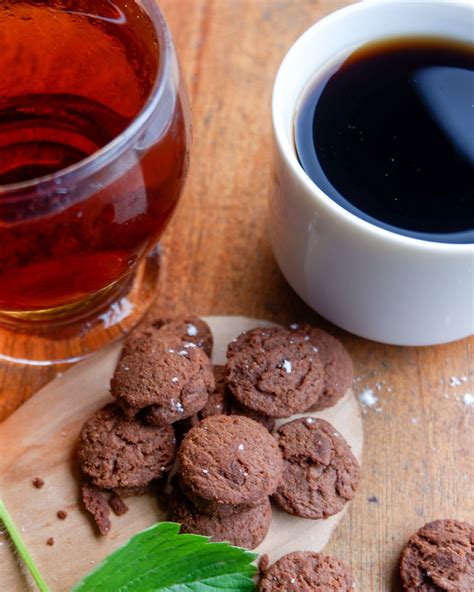 Pu Erh Tea Caffeine Vs Coffee: Benefits And Effects - Sarah Scoop EATS