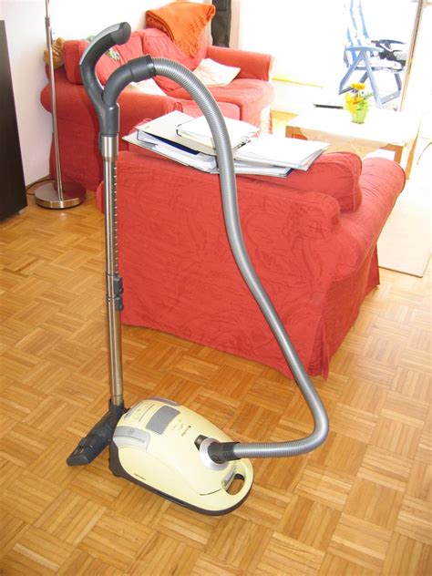 Leiser Miele Staubsauger saugt perfekt