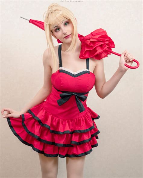 Ella Knox (ellaknox) – Lady Leak