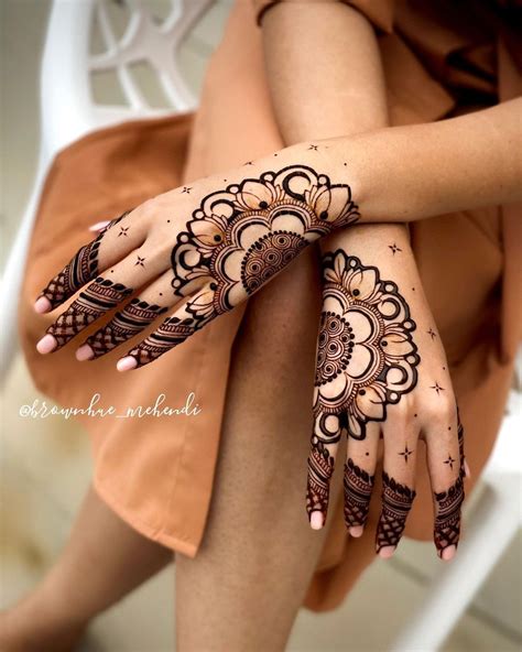 Most loved back hand mehndi designs for bride – Artofit