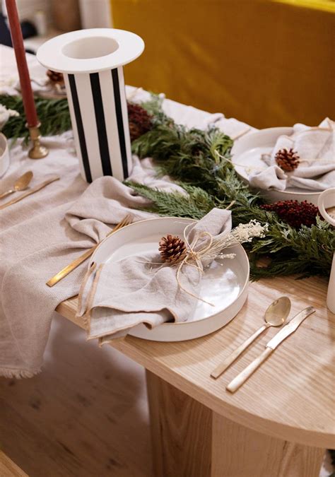 christmas place setting ideas     festive table feel