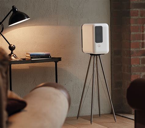 active speakers  listening   classical