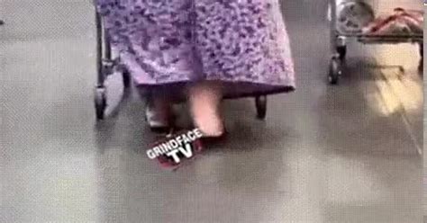 Gordas Gostosas Dando O Cu - ¡Vaya GIF! / Dando palmas con el culo