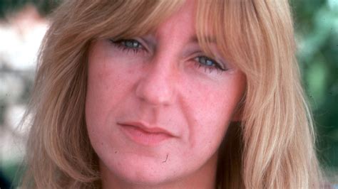heart wrenching death  christine mcvie