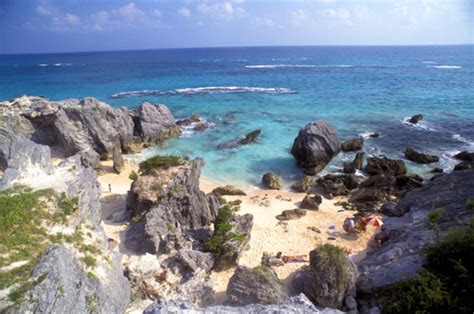 bermuda pink beach  pictures rock formations