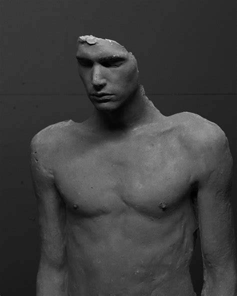 Body double | Tom Callemin | Gallery Viewer