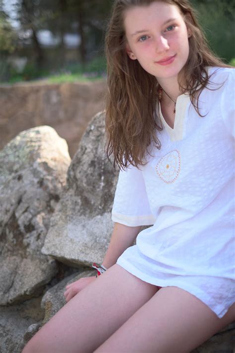 Épinglé sur Tween and Teen Models by Inevitabile