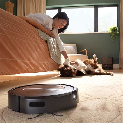 Roomba® Robot Vacuum Cleaners | iRobot®