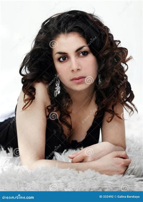 Bella Ragazza Del Medio-Oriente Fotografia Stock - Immagine di