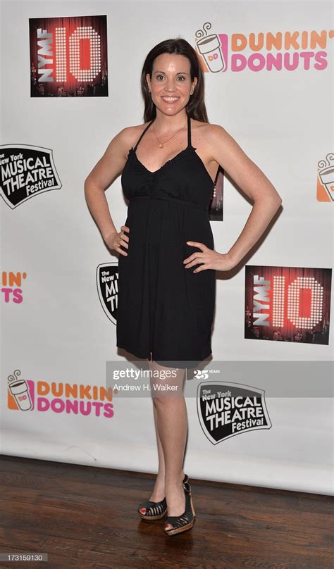 Jenna Leigh Green's feet