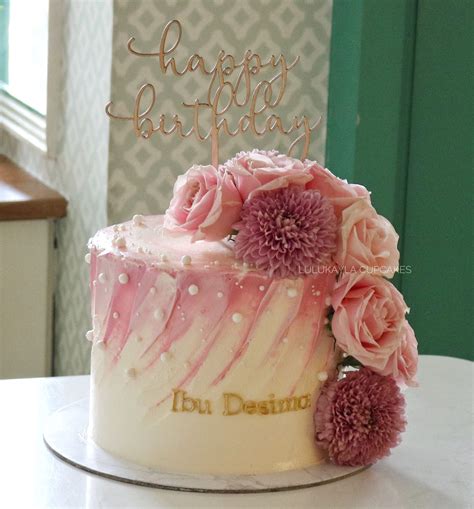 lady birthday cake ideas 5