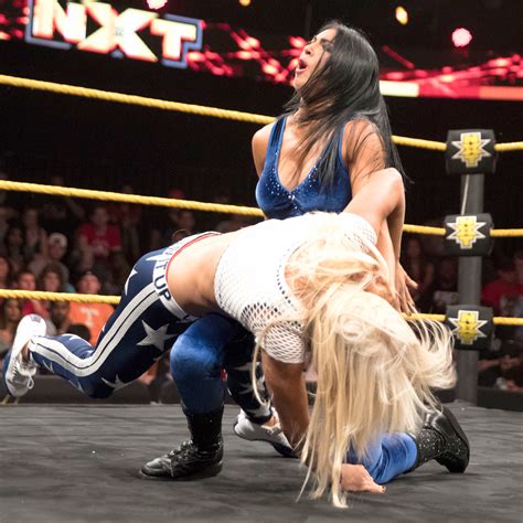 Female Pro Wrestling: Billie Kay vs Liv Morgan - NXT
