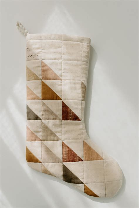 Create Beautiful Holiday Keepsakes Using These Classic Mary Maxim Stocking Patterns For Your Next Crafting Project Today 4