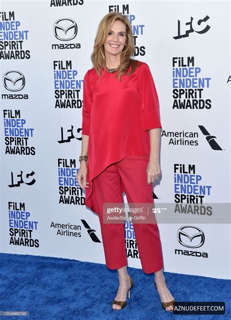 JULIE HAGERTY Feet - AZNudeFeet