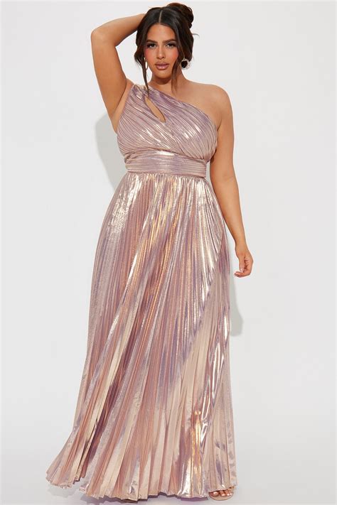 Plus Size Prom Dresses | Fashion Nova