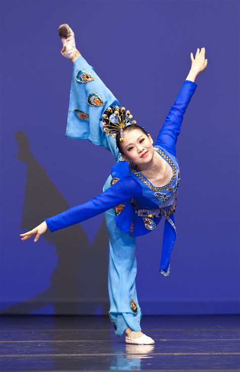 Classical Chinese Dance Competition Showcases Traditional Chinese