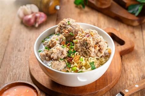 rekomendasi bakso viral  tebet   legendaris sampai