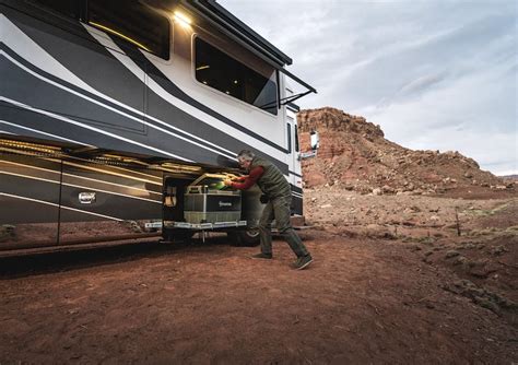 Class A Motorhome Features - THOR Industries