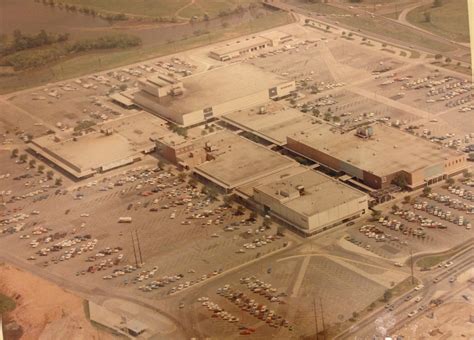 Penn Square: Oklahoma’s First Modern Shopping Mall – OKC Mod