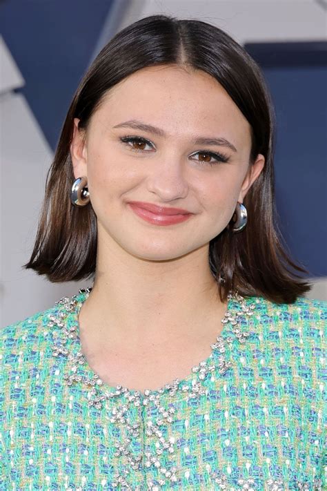 Ava Russo - About - Entertainment.ie
