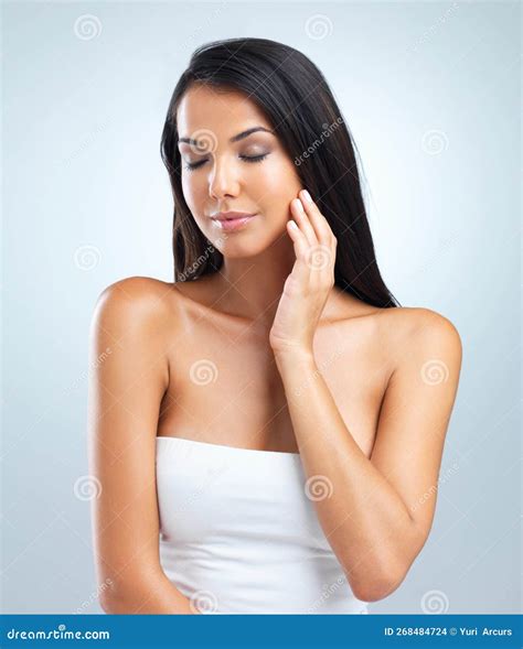 Women Playing With Themselves 3