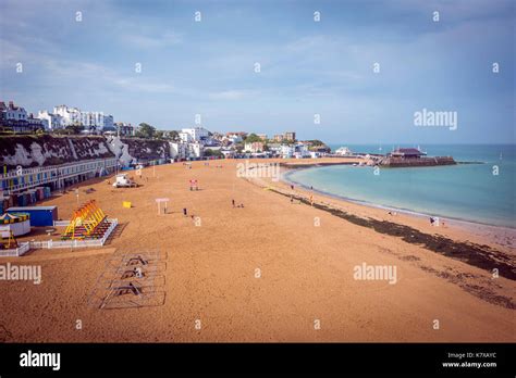 Broadstairs beach and seafront, Kent, UK Stock Photo - Alamy