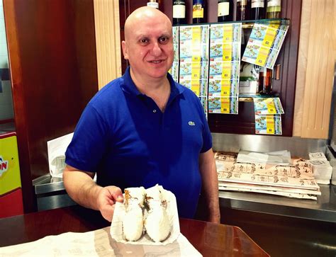 Cannoli di Dattilo dell'Euro Bar a casa vostra