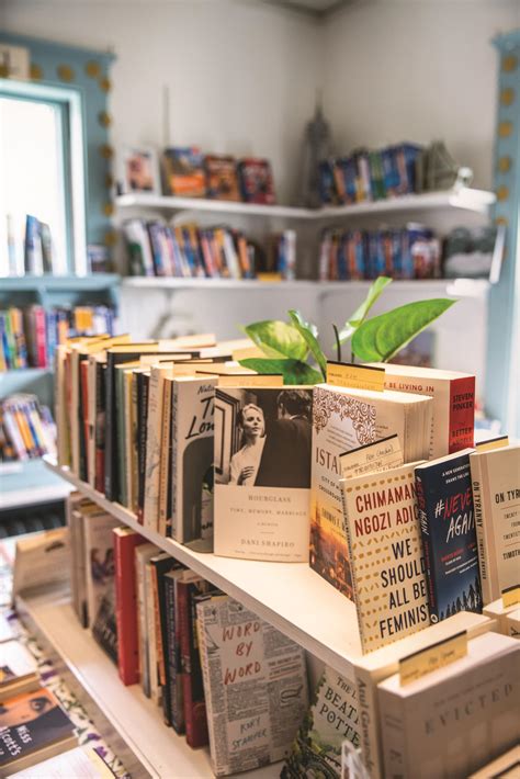 A Local Guide To The Most Charming Independent Book Stores In Issaquah For Every Type Of Reader 1