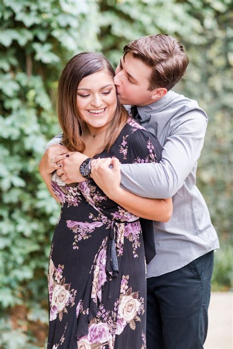 Engagement-Session-at-The-Pearl-Lindsey-Dawn-Elizabeth-Studios-0010