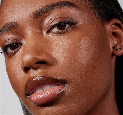 Morphe, Lightform Extended Hydration Foundation | Rich 29N