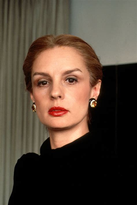 Carolina Herrera: su biografía, diseños más icónicos y ascenso a la