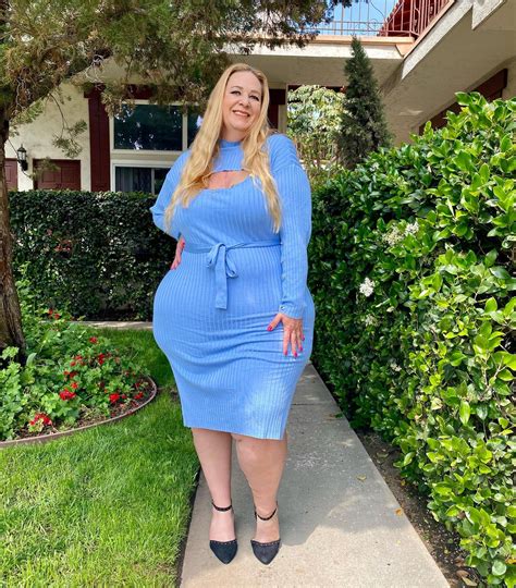 I used not feel comfortable wearing... - Claudia Floraunce