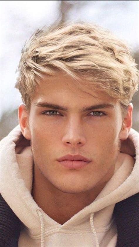 Pin de Nariquito en hermosos | Cortes de pelo hombre, Cortes de cabello masculino, Hombres rubios