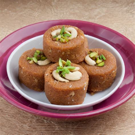 premium photo punjabi pinni