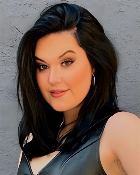 Angie Faith (Model) Wiki, Age, Net Worth, Husband, Family, Videos & Photos