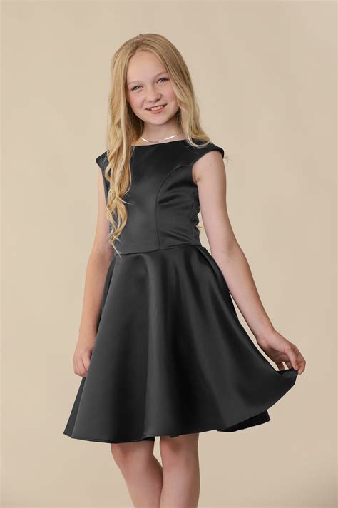 Cap Sleeve Boat Neck Dress In Longer Length – Udtfashion