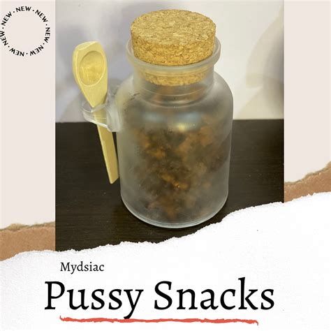 Inmate Gives Up Pussy For Snacks