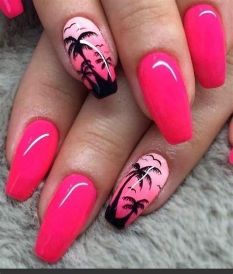 Pin de KATIUSKA en DISEÑO EN UÑA MEDIANA en 2022 | Manicura de uñas ...
